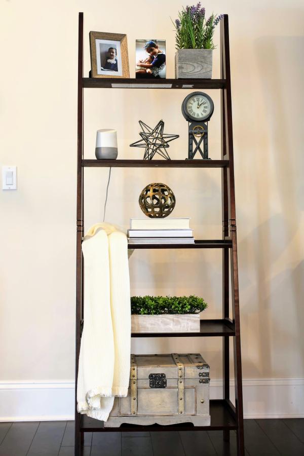 Farmhouse Ladder Shelf Decor